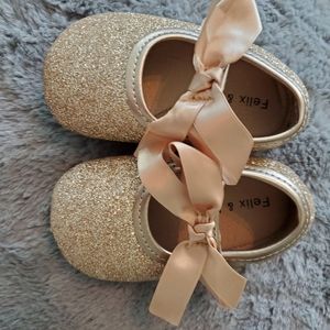 Baby girl gold glitter shoes